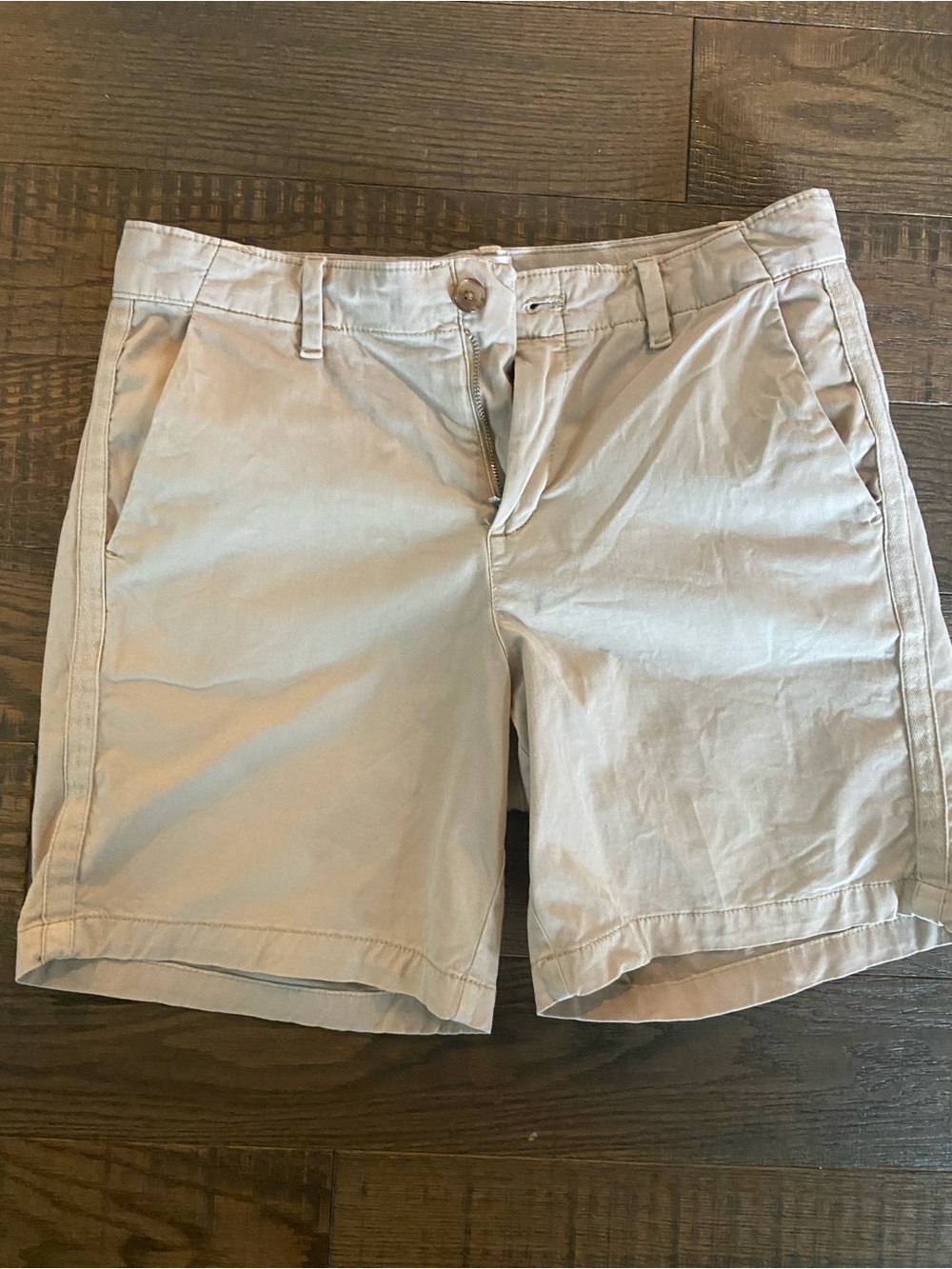 GAP Girlfriend Chino shorts- size 4
